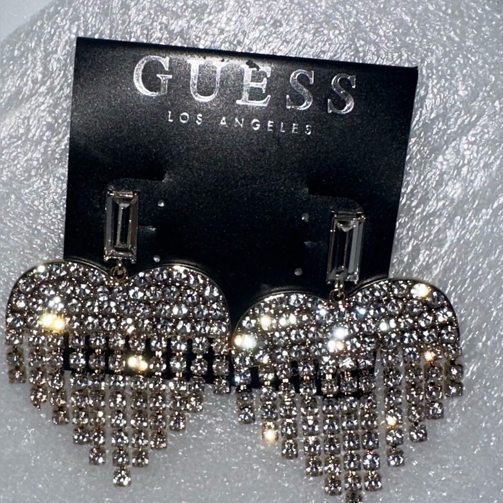 💛💎NWT GUESS Gold Tone Crystal Heart Dangle Statement Earrings Chandelier Sparkle - Picture 5 of 16